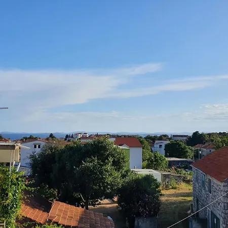 Lola * Pakoštane