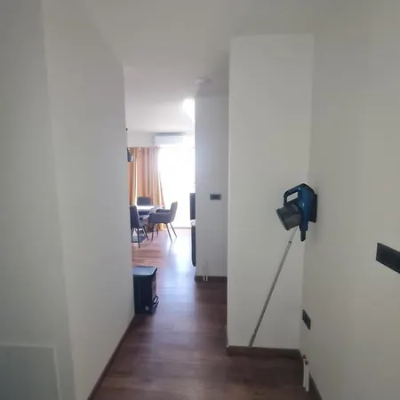 Apartament Lola *