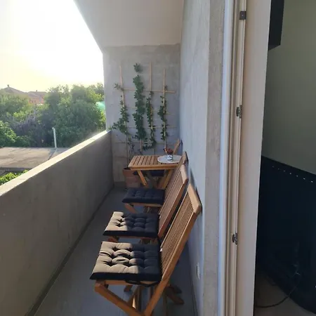 Apartament Lola *